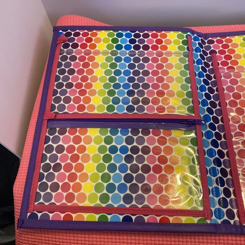 LISA FRANK TIKANNI Trifold Portfolio Binder Carrying Case‎ Color Activity 2020